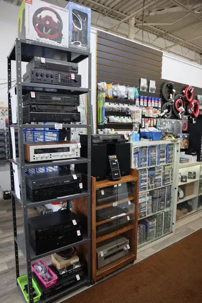 Quality Vintage Audio Components, Amps, VCR's, Receivers, EQ's.., View more