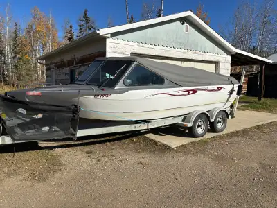 Outlaw Clearwater 2004 20’ with a 5.7 Kodak motor has a 309 American turbine pump boat has 260hrs bo...