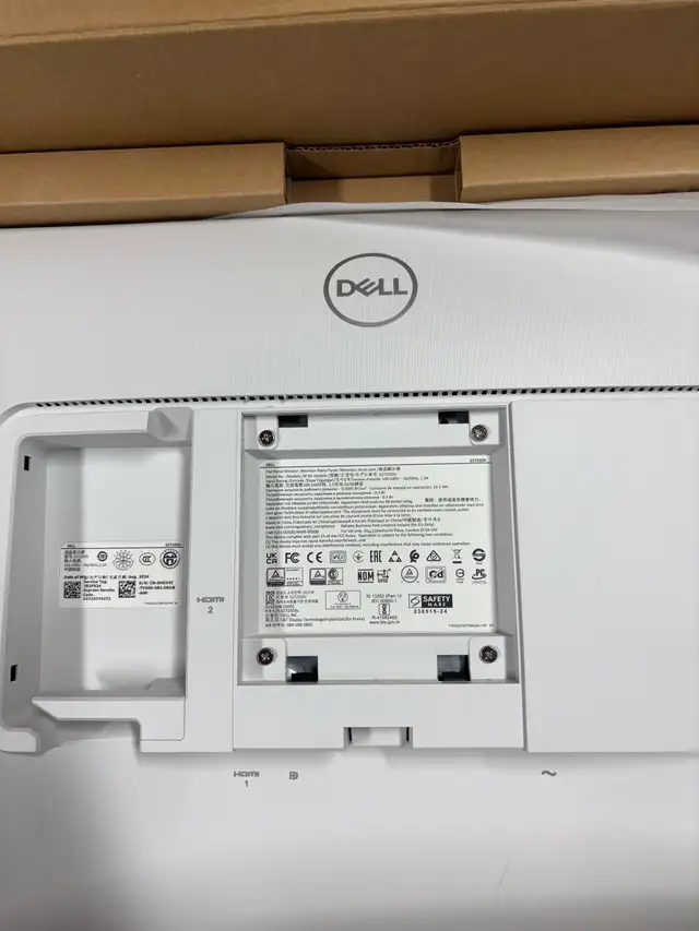 Dell 27" WQHD 100Hz 4ms IPS LED Monitor (S2725DS) - Silver in Monitors in Cambridge - Image 7
