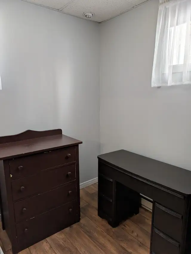 Meubles antiques in Desks in Saint-Hyacinthe - Image 2