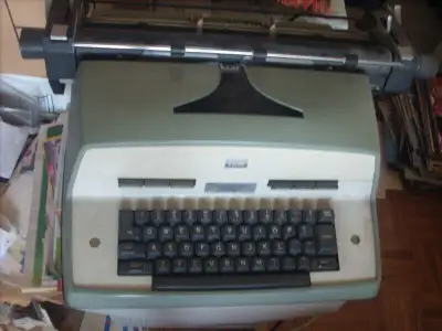 Vintage Typewriters & More For Sale                    4714,3372, View more