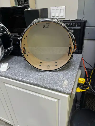 Pearl Modern Utility Snare Drum 14x6.5 Satin, View more