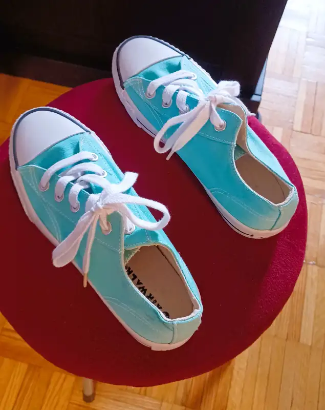 Tiffany Blue Running Shoes- Ardene Air Walk in Women's - Shoes in City of Toronto - Image 6