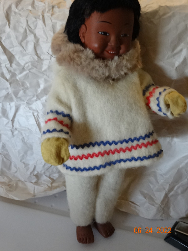 Doll,rare, KOWEEKA for Hudson Bay Co. 1960,original clo.dee cee in Arts & Collectibles in Kelowna - Image 2