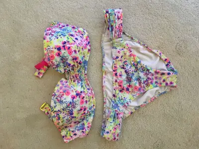 Victoria Secret 34c bikini, View more