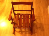 Chaise en bois d enfant