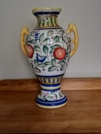 Vase decoratif