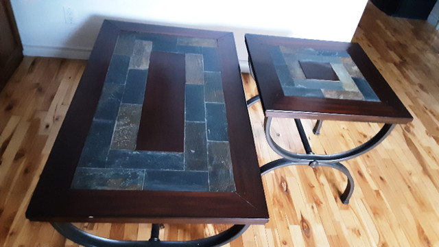 2 tables de salon tres propres dans Tables basses  à Drummondville