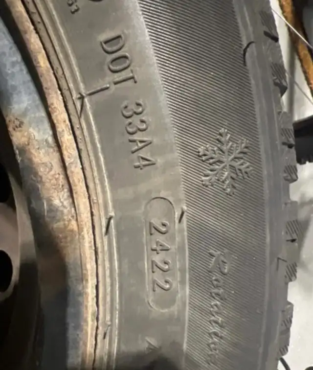 VW Passat 4 Winter tires on Steel rims. 215/55/R16 in Tires & Rims in Markham / York Region - Image 6