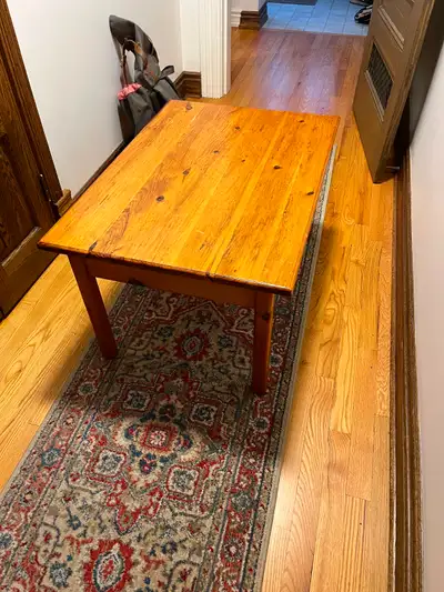 Pine coffee table - FREE, View more