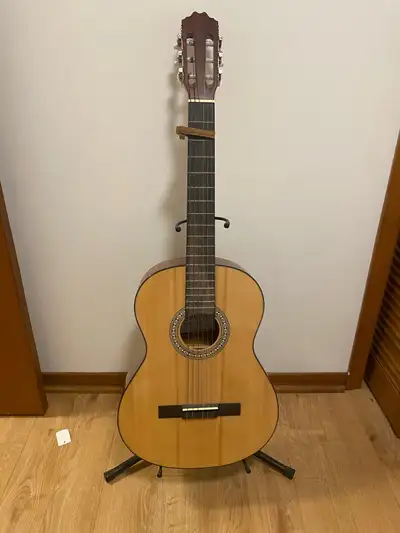 Denver Classic Guitar, View more