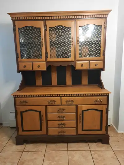 Vaisselier à vendre, View more