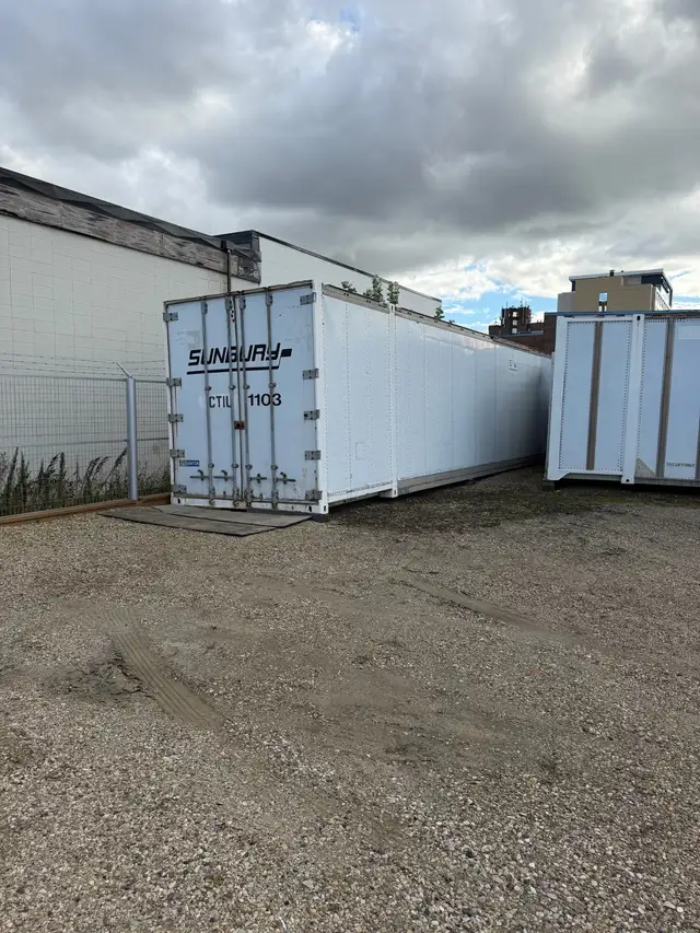 Storage… Great west end location