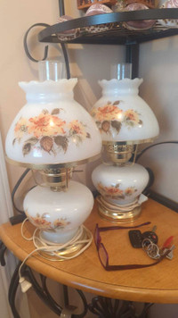 2 Vintage 1950s Milk Glass Parlor Lamp 