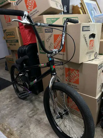 CUSTOM BMX. PRICE IS NEGOTIABLE. Can list out parts., View more