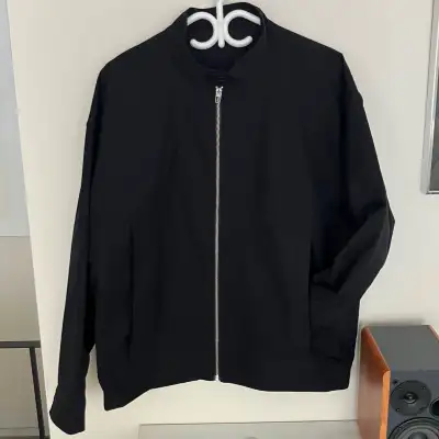 Lululemon Men's Large Jacket Black, View more
