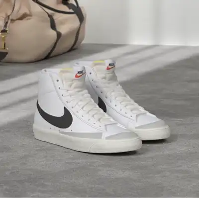 Nike Blazer Mid 77 size 5.5men or 7 women, View more