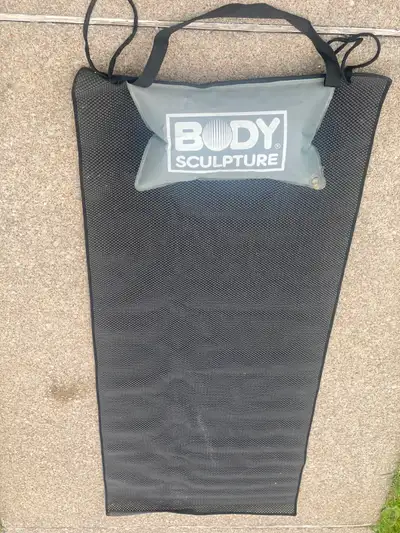 Tapis 60po. avec coussin gonflable  pour la tête,  15$, View more