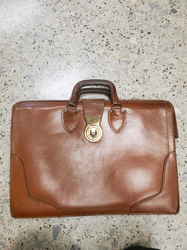 Vintage Brown Leather File Bag/briefcase  School, Lawyer, Doctor in Arts & Collectibles in City of Toronto