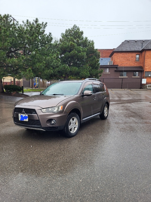 2010 Mitsubishi Outlander AWD Cars & Trucks Hamilton Kijiji