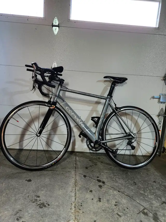 Cervelo Road Bike Grey, Carbon in Road in Kingston - Image 2