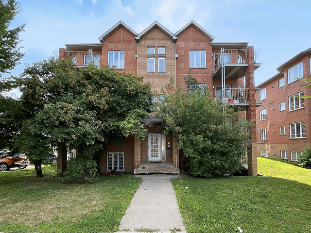 Superbe condo lumineux de 3 chambres à Saint-Hubert in Condos for Sale in Longueuil / South Shore - Image 11