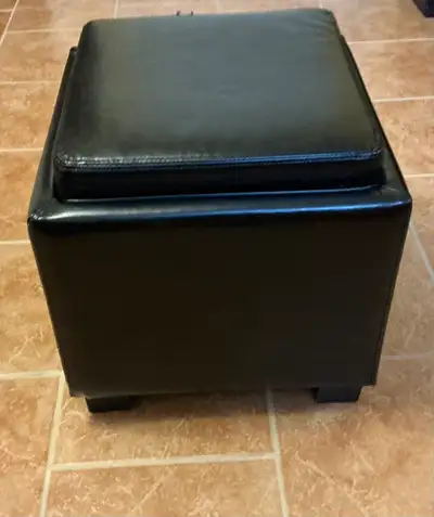 Repose pied Pouf tabouret en cuir, View more