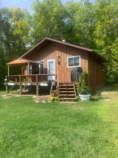 clean modern Cottage for rent North Bay area, View more