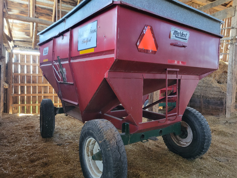 2 Grain Wagons for sale Farming Equipment Sarnia Kijiji