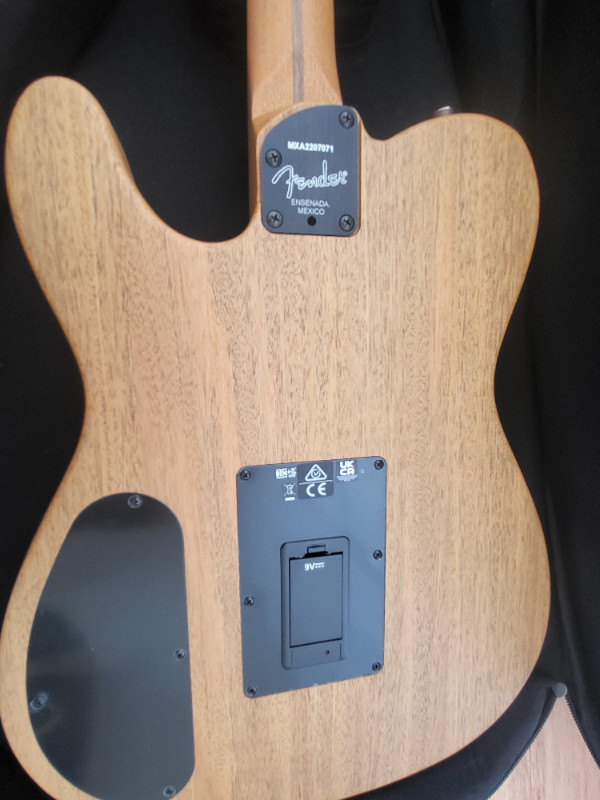 Fender acoustasonic player telecaster in Guitars in Kingston - Image 3