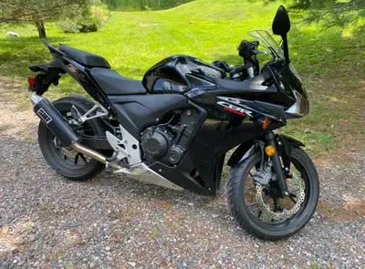 2013 Honda CBR 500R Excellent condition Always stored in heated garage. Only 10,774 kms. Fun bike to...