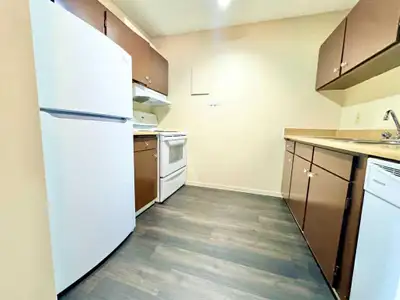 1 have 2 bedrooms and one bathroom apartment available from July 1st. The apartment has following fe...