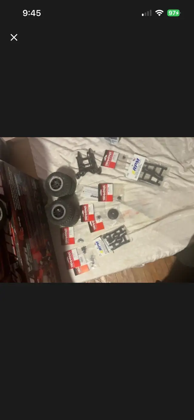 rc car with parts 