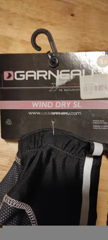 Garneau wind dry SL and power seal cycling shoe covers size XS in Clothing, Shoes & Accessories in City of Toronto - Image 4