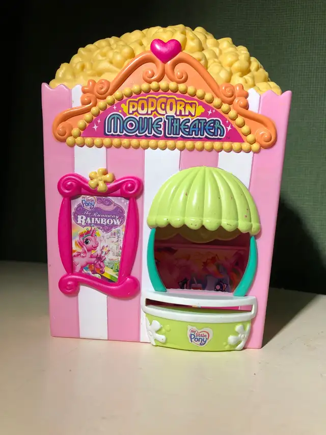 Popcorn Movie Theatre62863731997569121