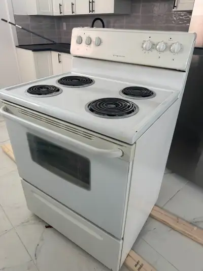 Électroménagers à vendre ( cuisinière et réfrigérateur), View more