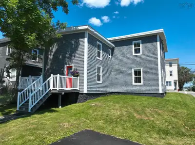 2 BEDROOM, 2 BATHROOM UNIT FOR RENT IN DOWNTOWN SYDNEY!
