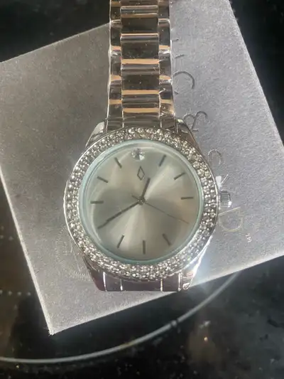 Swarovski diva women’s watch NIC & SYD, View more