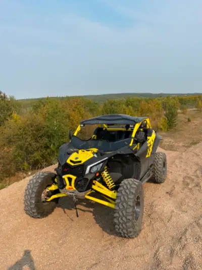 I’m selling my 2019 Can Am Maverick turbo X3, XMR 1000 it has 200 km on a fresh service all oils cha...