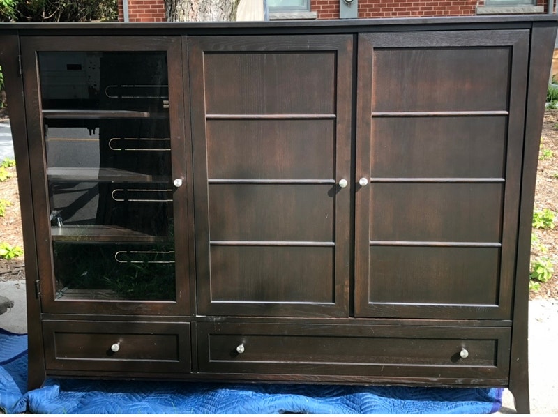 TV stand and display case Free Stuff Oakville / Halton Region Kijiji