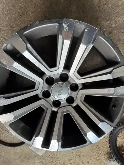 3 GMC 22inch rims