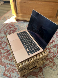 MacBook Air Rose Gold Like New