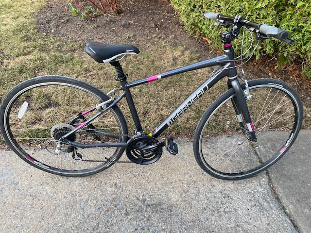 VÉLO HYBRIDE GARNEAU pour FEMME GRANDEUR MÉDIUM dans Randonnée, ville et hybrides  à Longueuil/Rive Sud - Image 2