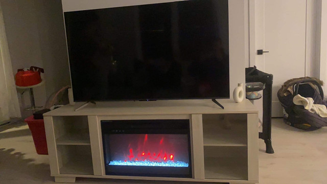 Meuble tv foyer artificiel dans Meubles de télé et unités de divertissement  à Saint-Jean-sur-Richelieu