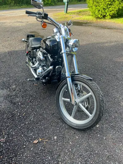 2008 Harley-Davidson Rocker C – Mint | 16,665 km | Upgraded Exhaust Looking for something that turns...