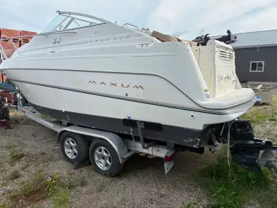 Craft is in great condition , AC , 5.7 merc EFI with alpha 3 dual prop outdrive upholstery in good c...
