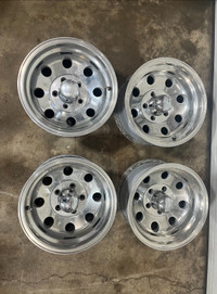 Set of 15x8 eagle aluminum wheels for squarebody 1973 to 98 2wd