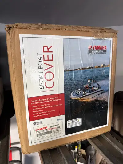 Brand new boat cover we ordered from the states unfortunately we have a 212 not 242 . So this is unu...