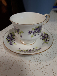 Vintage Queen Anne Tea Cup & Saucer