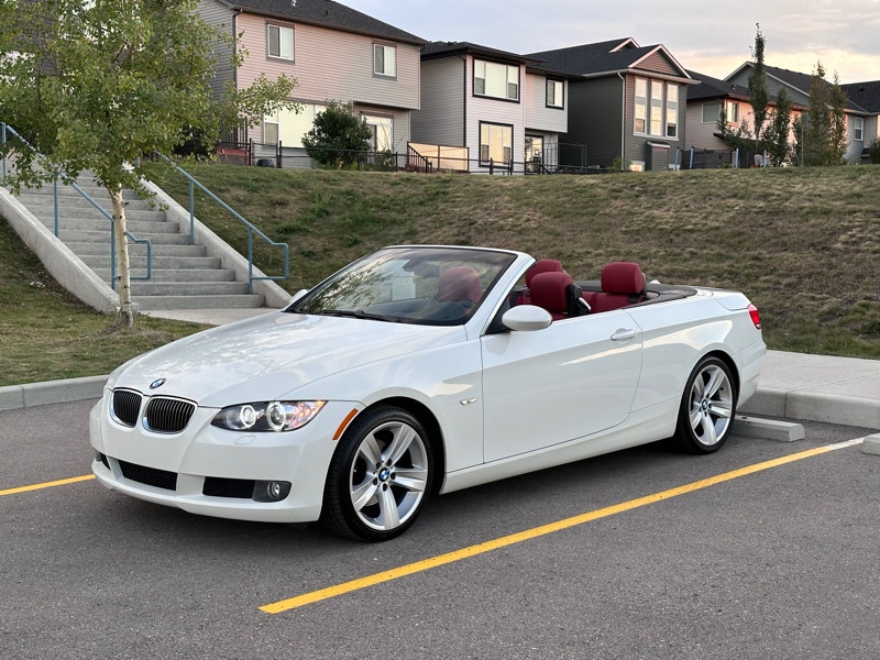 BMW 328I Hardtop Convertible Low Km | Cars & Trucks | Calgary | Kijiji
